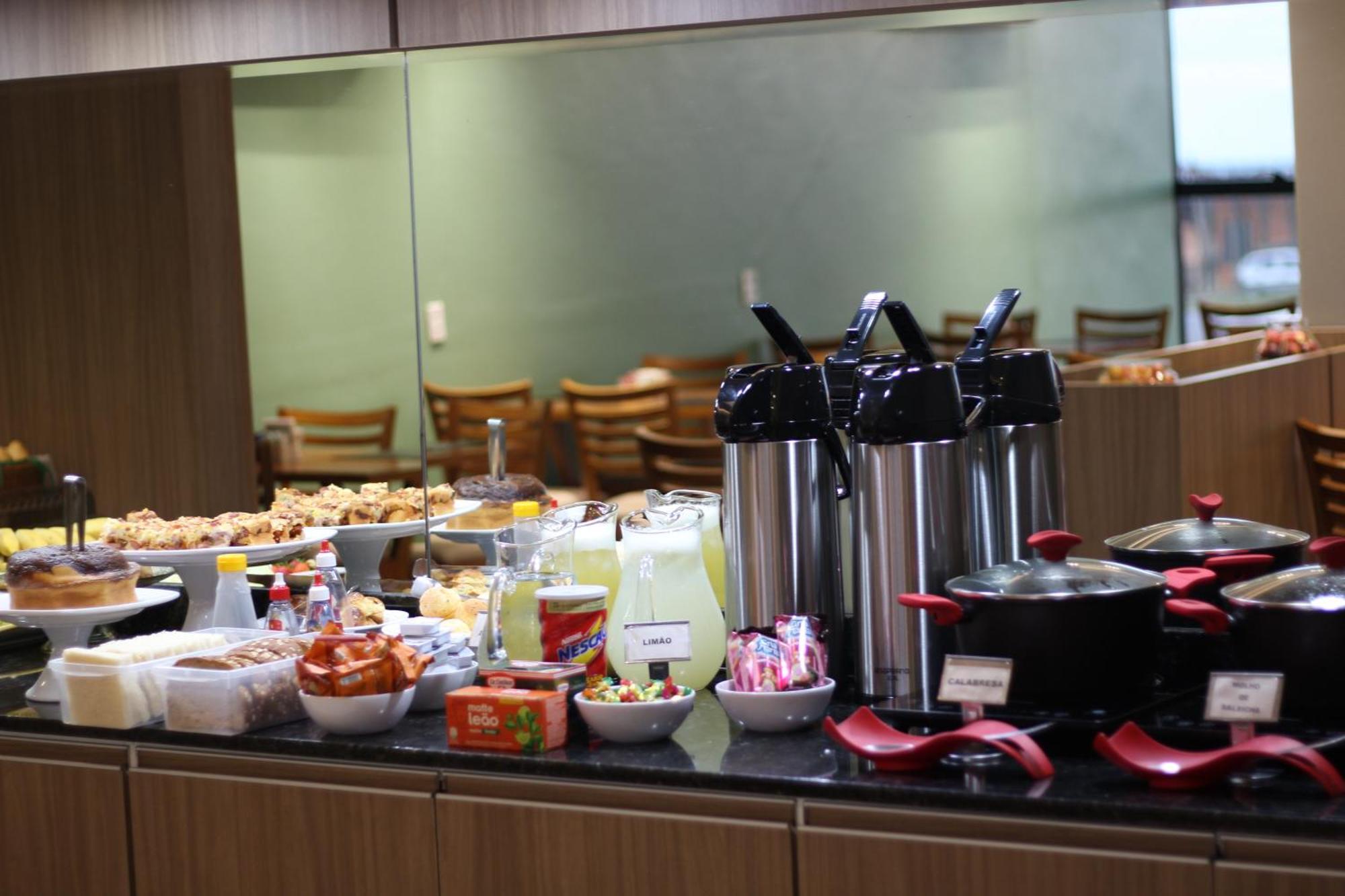 Hotel Park Valparaiso de Goias 外观 照片